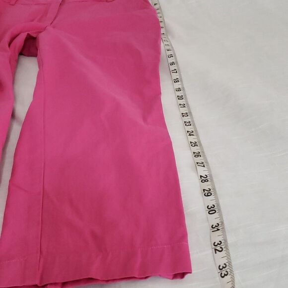 Talbots. Fushia Cropped Pants. High Rise with 2 Front Pockets. Size 4. - Picture 10 of 13